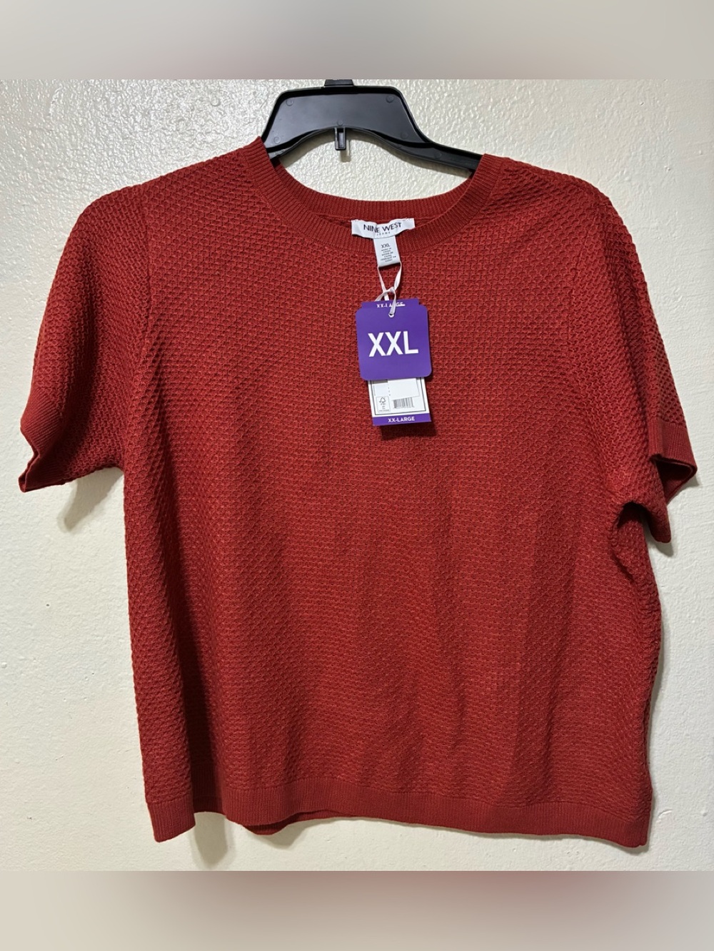 Nine West Men’s Crewneck Textured Sweater -Terrocotta Red